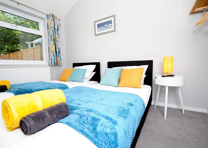 Newly Refurbished Next To University Hospital Coventry