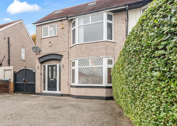 Awesome Coventry Home For Business Contractors And Suitable For Families With Free Parking 14Mins From Nec
